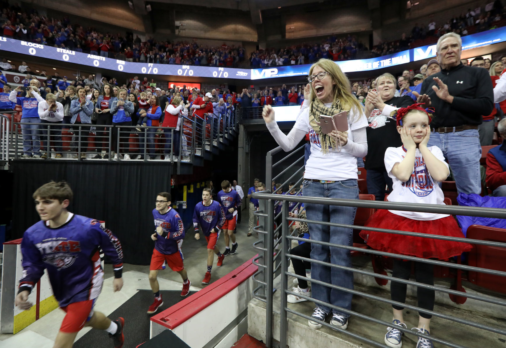 New Glarus 44, Manitowoc Roncalli 41